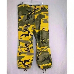 Rothco Women's Size S Stinger Yellow drawstring multi-pocket paratrooper camo